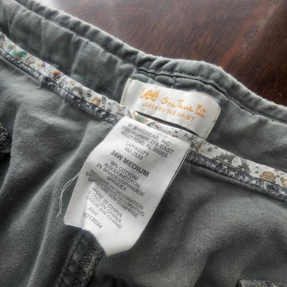 Lee plus capris 24 medium - Picture 2 of 9
